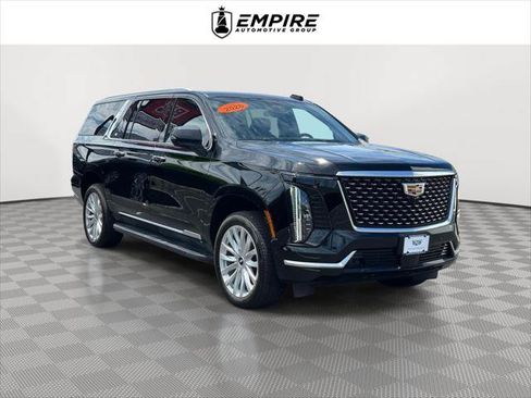 Used 2026 Cadillac Escalade ESV 4WD w/ LPO, Floor Liner Package image 1