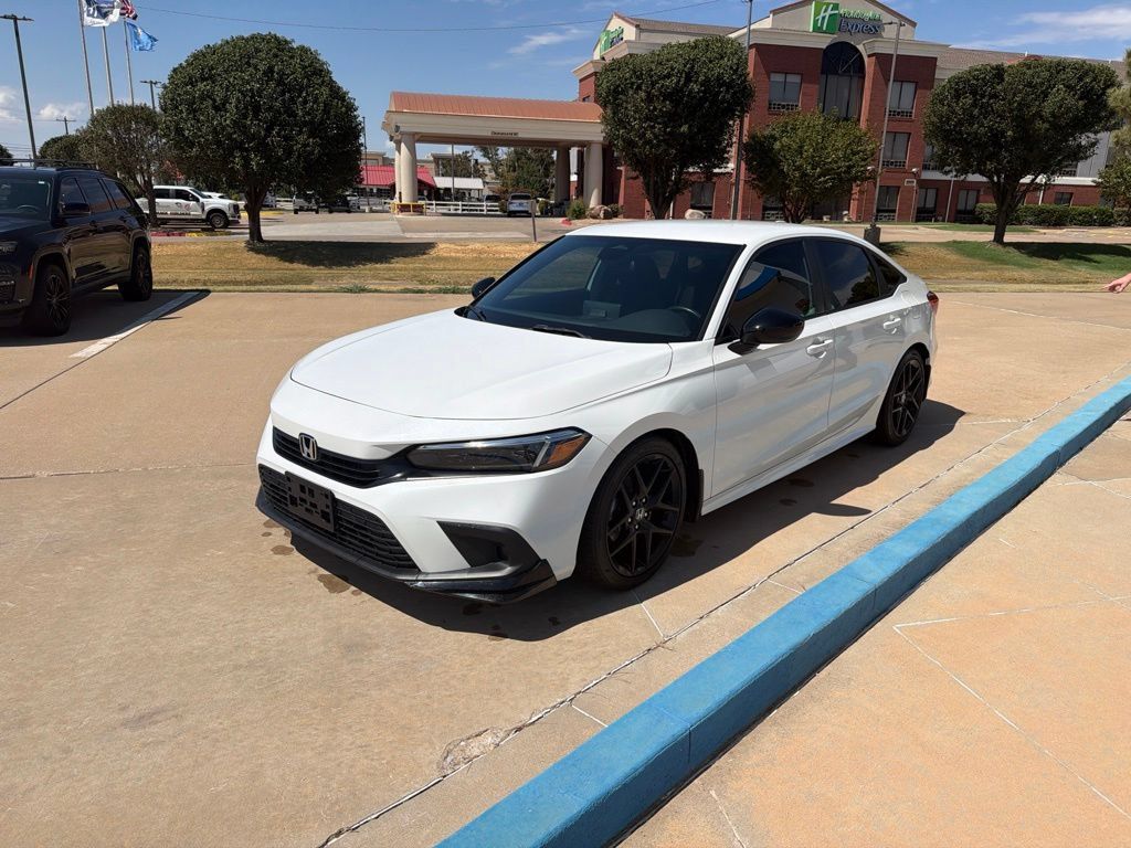 Used 2024 Honda Civic Sport image 2