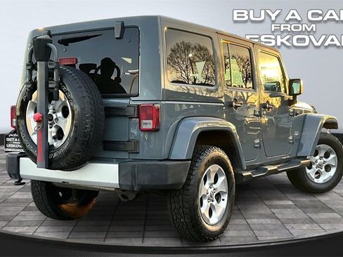 Used 2014 Jeep Wrangler Unlimited Sahara w/ Connectivity Group image 12