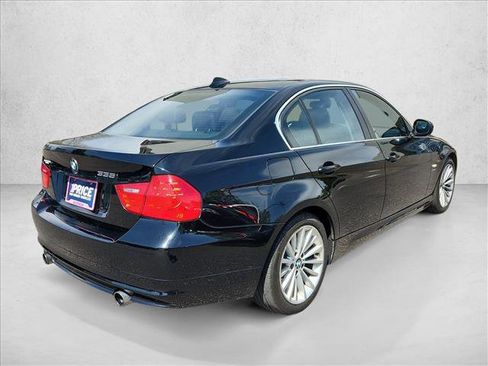 Used 2011 BMW 335i xDrive Sedan AWD/4WD image 3