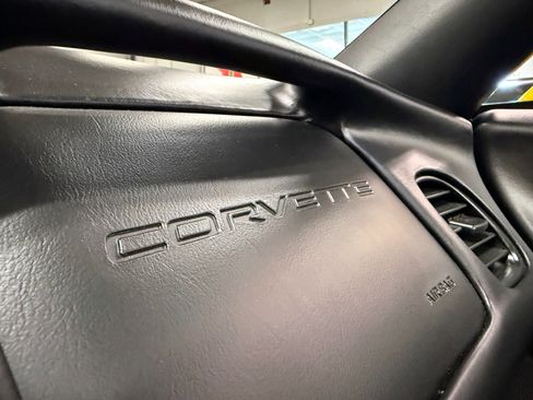 Used 2002 Chevrolet Corvette w/ Preferred Equipment Group2 image 83