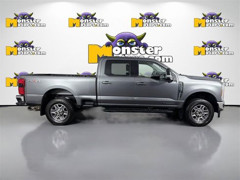 Used 2024 Ford F350 Lariat image 4