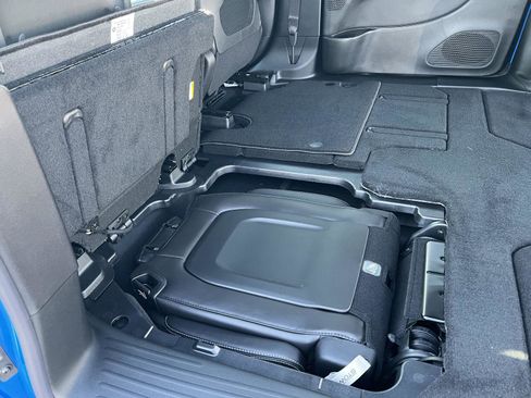 New 2026 Chrysler Pacifica Select image 52