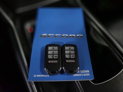 Used 2018 Honda Accord EX-L image 41