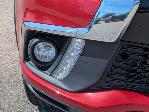Used 2019 Mitsubishi Outlander Sport ES FWD image 11