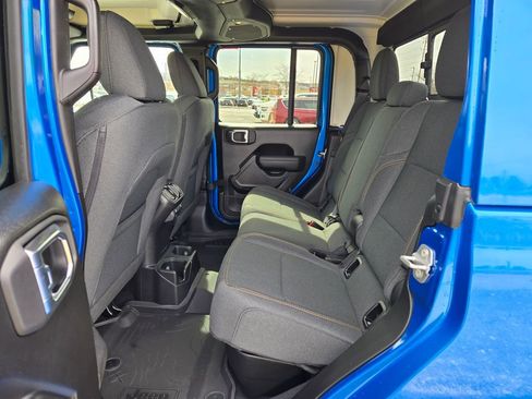 New 2026 Jeep Gladiator Sport image 25