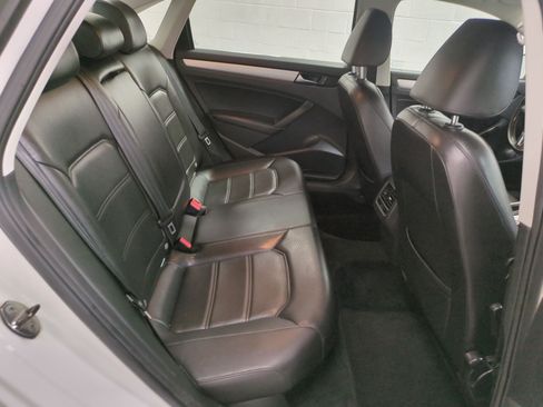 Used 2013 Volkswagen Passat TDI SE FWD image 28