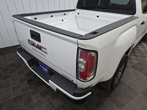 Used 2022 GMC Canyon AT4 w/ Trailering Package AWD/4WD image 11