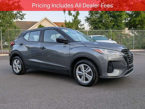 Used 2024 Nissan Kicks S FWD image 2