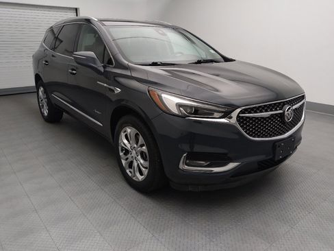 Used 2018 Buick Enclave Avenir w/ Avenir Technology Package AWD/4WD image 13