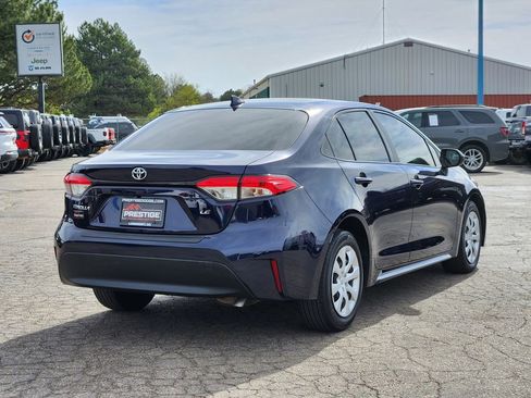 Used 2023 Toyota Corolla LE image 3