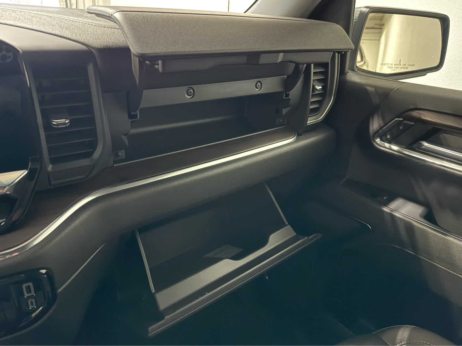 Used 2024 GMC Sierra 1500 SLT AWD/4WD image 22