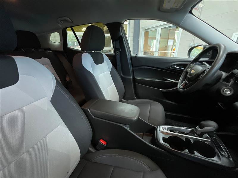 Used 2024 Chevrolet Trax LS FWD image 26
