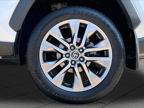 Used 2023 Toyota RAV4 XLE Premium FWD image 11