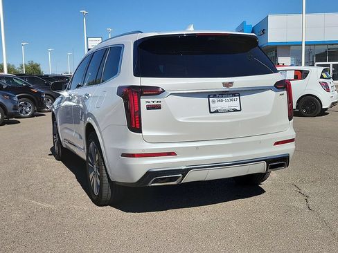 Used 2021 Cadillac XT6 Premium Luxury FWD image 8