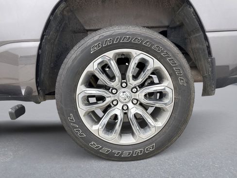 Used 2023 RAM 1500 Laramie AWD/4WD image 25