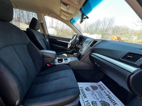 Used 2014 Subaru Outback 2.5i Premium AWD/4WD image 12