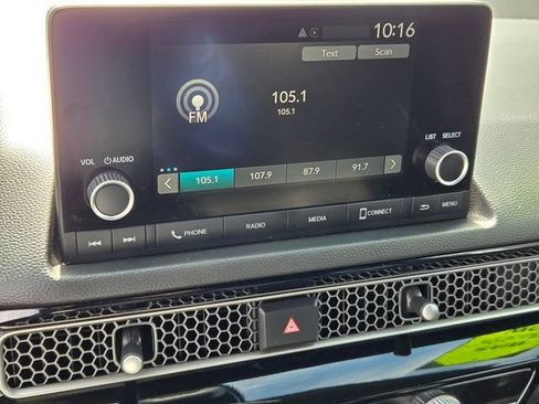 Used 2025 Honda Civic Sport image 16