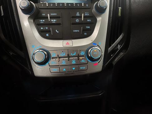 Used 2017 Chevrolet Equinox LS w/ LPO, Protection Package FWD image 15
