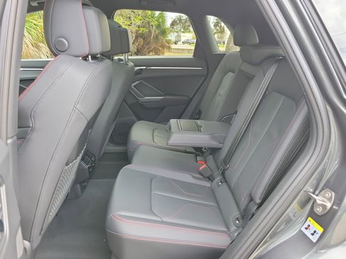 Certified 2025 Audi Q3 2.0T Premium Plus w/ Premium Plus Package image 16