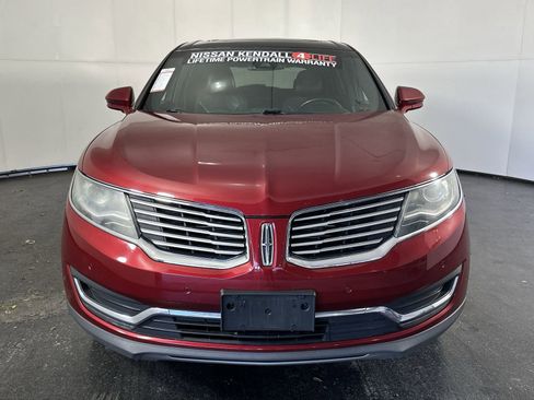 Used 2016 Lincoln MKX Reserve w/ Technology Package AWD/4WD image 3