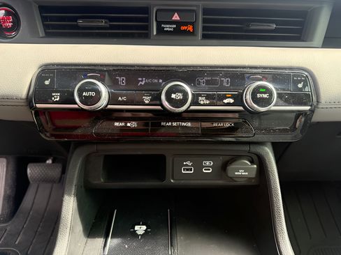 Certified 2025 Honda Pilot EX-L image 29