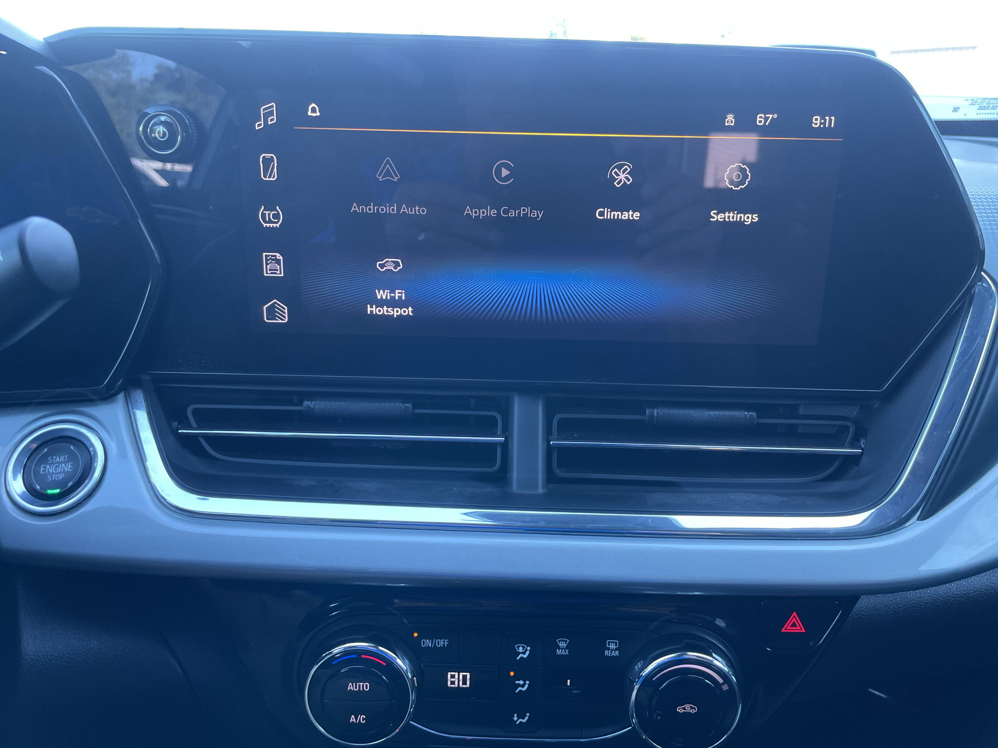 Certified 2025 Chevrolet Trax LT FWD image 20