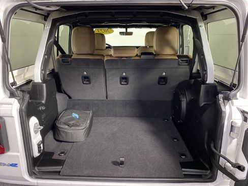 Used 2023 Jeep Wrangler Sahara w/ Cold Weather Group image 37