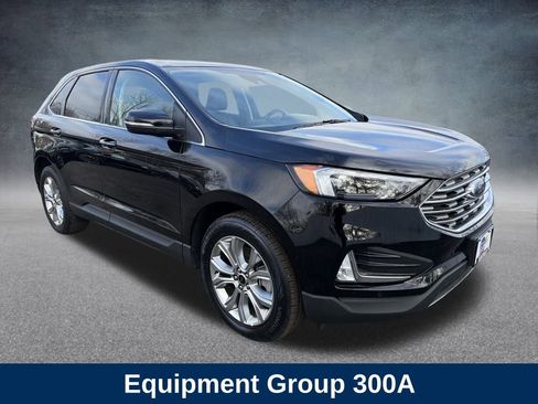 Used 2024 Ford Edge Titanium image 9