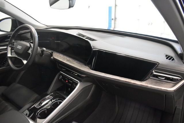 Used 2025 Audi Q5 Prestige AWD/4WD image 18