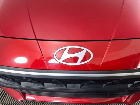 Certified 2024 Hyundai Elantra SEL image 9