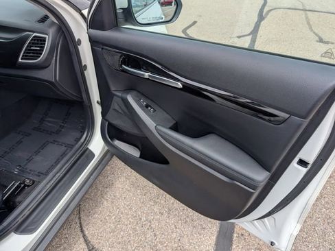 Used 2022 Kia Seltos EX AWD/4WD image 5