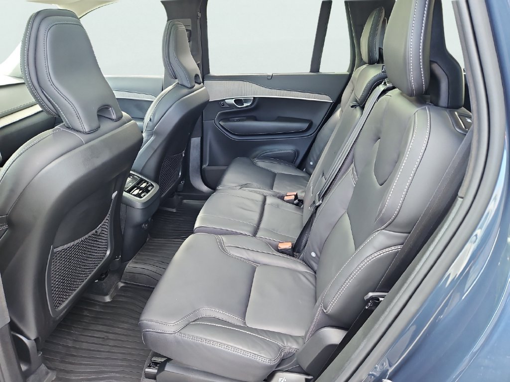 Used 2024 Volvo XC90 B6 Ultimate w/ Lounge Package AWD/4WD image 36