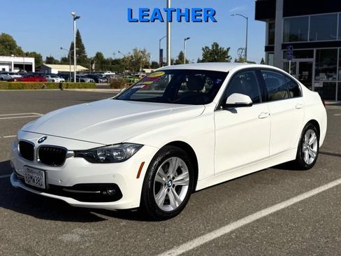 Used 2017 BMW 330i Sedan RWD image 9