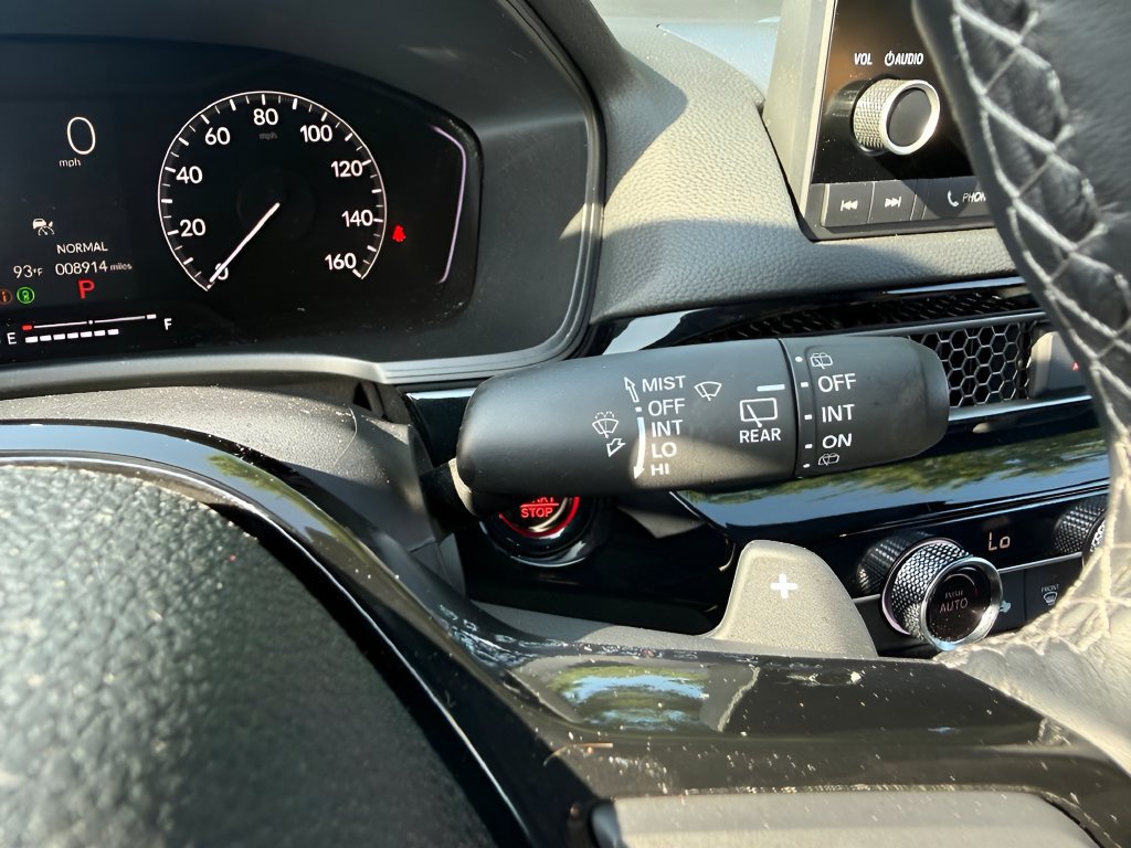 Used 2025 Honda Civic Sport image 17