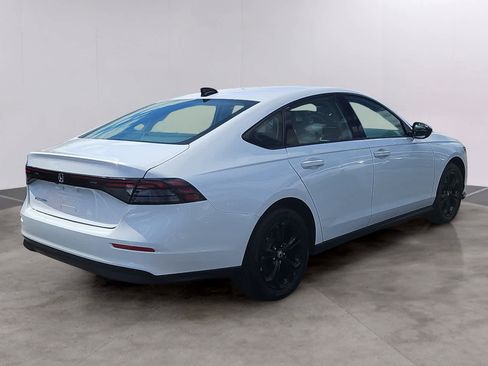 Used 2025 Honda Accord SE image 3