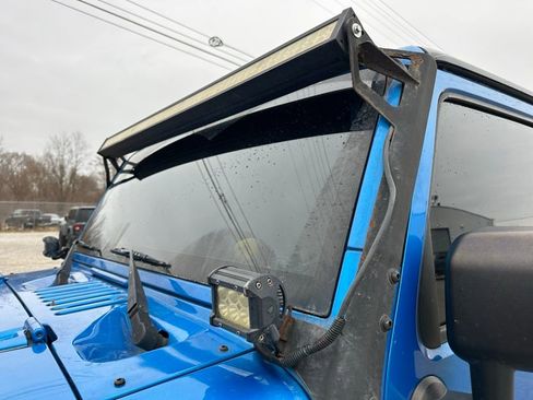 Used 2015 Jeep Wrangler Unlimited Sport w/ Power Convenience Group image 10