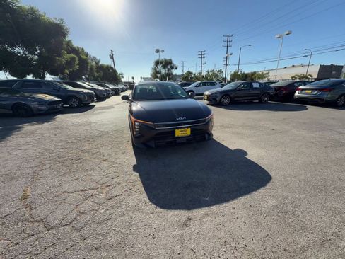Used 2026 Kia K4 FWD image 3
