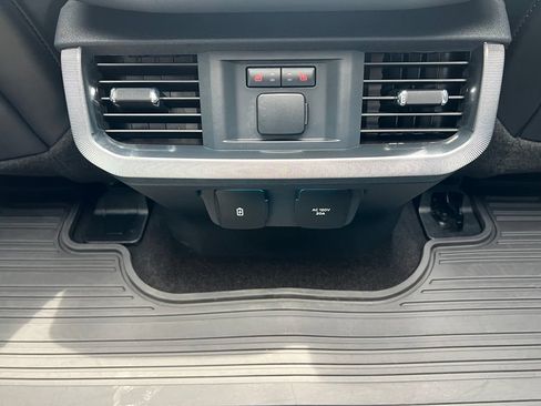 Used 2024 Ford F150 Platinum w/ Equipment Group 702A High AWD/4WD image 26