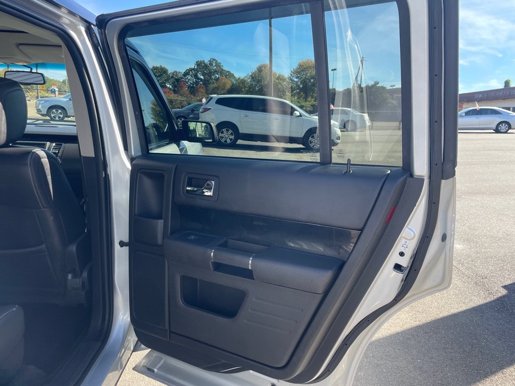 Used 2011 Ford Flex Titanium AWD/4WD image 20