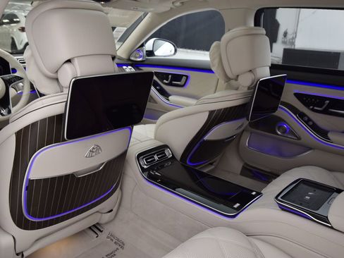 New 2026 Mercedes-Benz Maybach S 580 4MATIC image 14