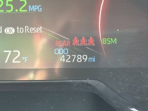 Used 2022 Toyota RAV4 Adventure w/ Convenience Package AWD/4WD image 17