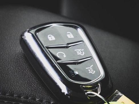 Used 2017 Cadillac Escalade ESV Luxury image 6