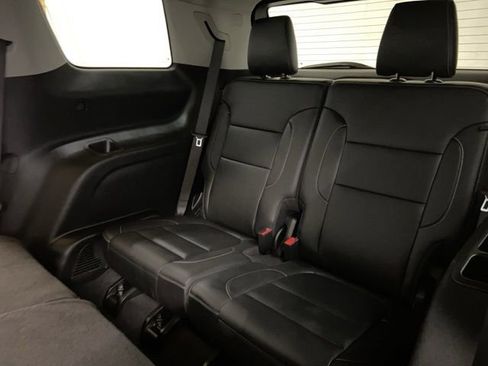 Used 2023 GMC Acadia SLT AWD/4WD image 20