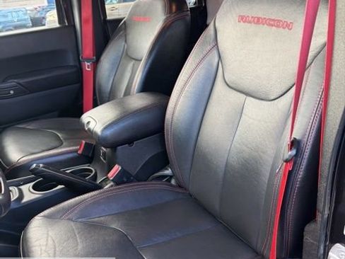 Used 2018 Jeep Wrangler Unlimited Rubicon image 44