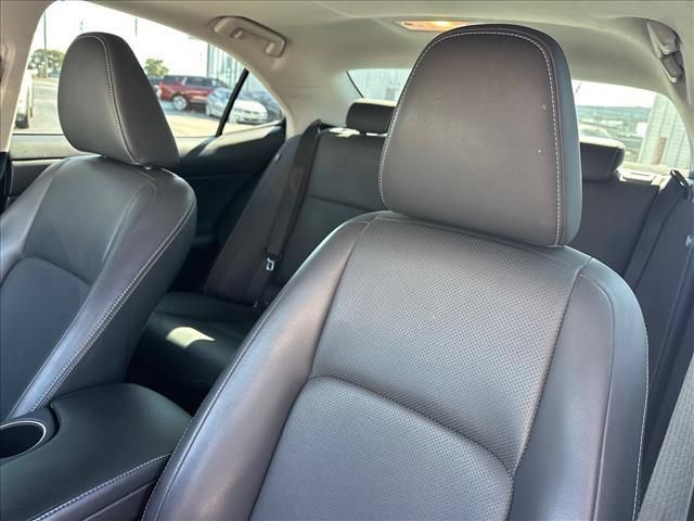 Used 2018 Lexus IS 300 AWD w/ Comfort Package image 21