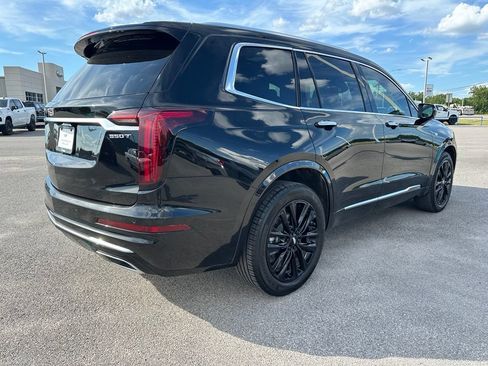 Used 2024 Cadillac XT6 Luxury AWD/4WD image 2