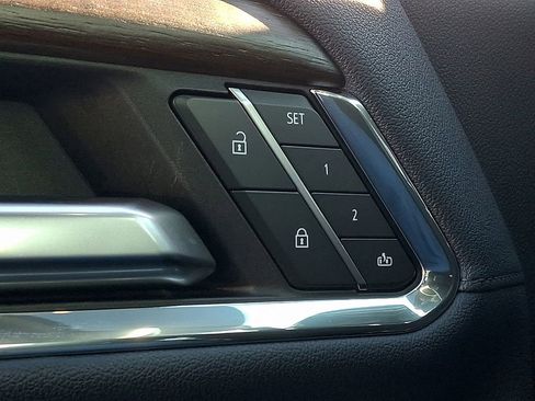 Used 2024 Chevrolet Silverado 2500 High Country w/ High Country Premium Package image 27