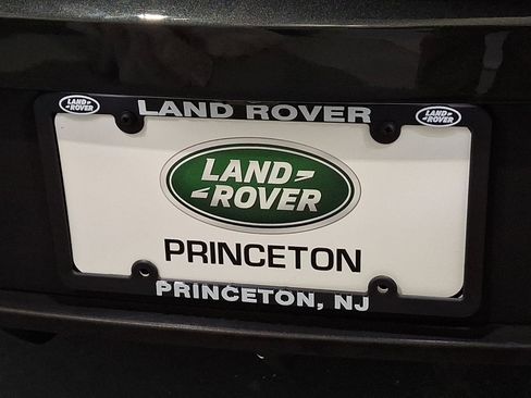 Used 2021 Porsche Macan image 30