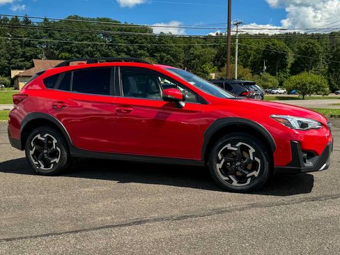 Used 2021 Subaru Crosstrek 2.5i Limited w/ Moonroof Package 1 AWD/4WD image 2